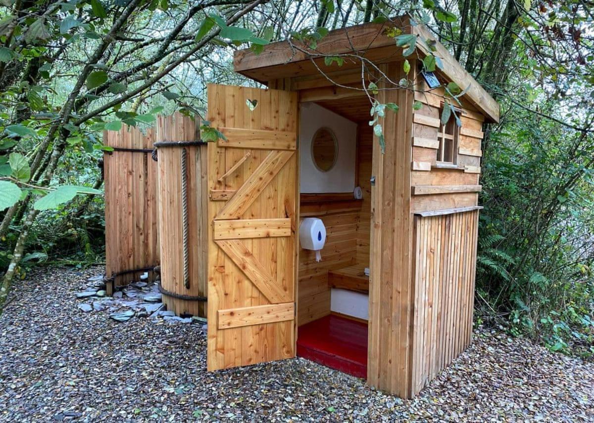 Florence Springs Glamping Gumfreston Esterno foto