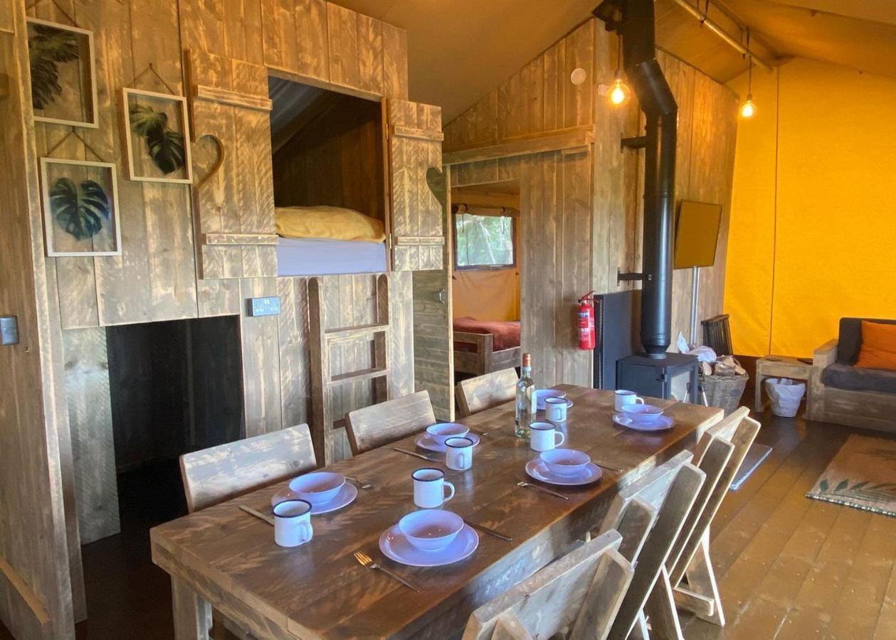 Florence Springs Glamping Gumfreston Esterno foto