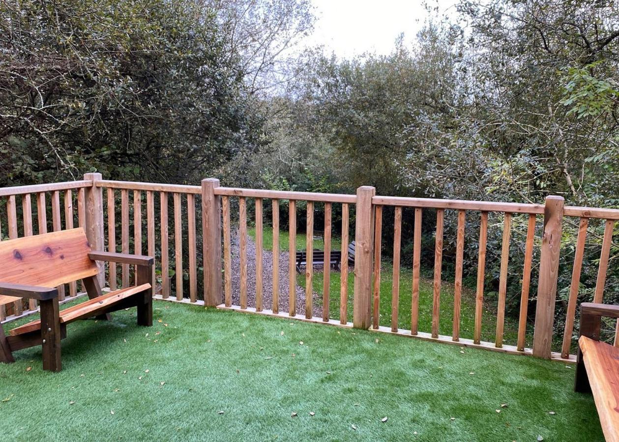 Florence Springs Glamping Gumfreston Esterno foto