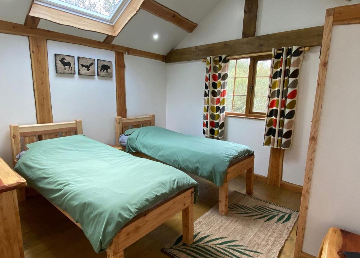 Florence Springs Glamping Gumfreston Esterno foto