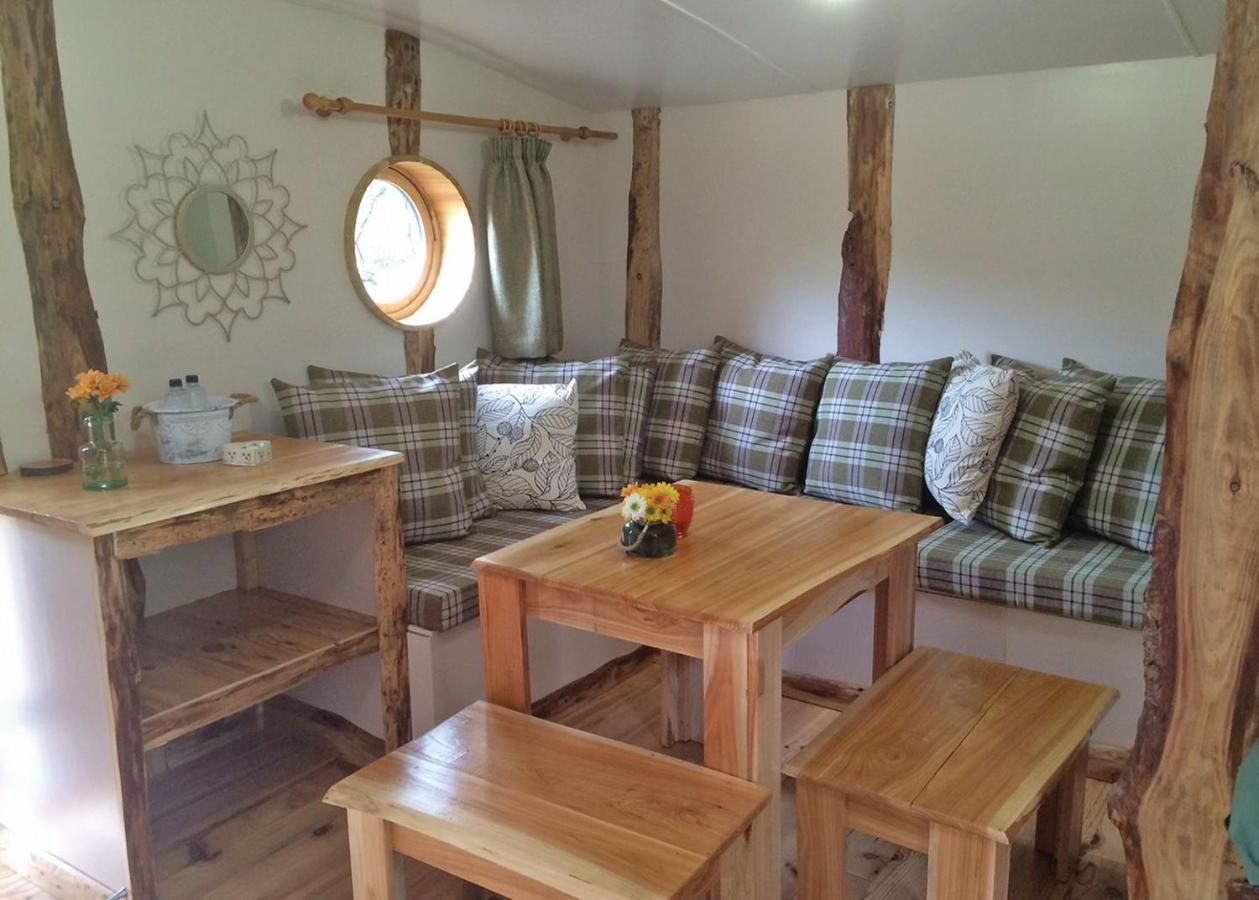 Florence Springs Glamping Gumfreston Esterno foto