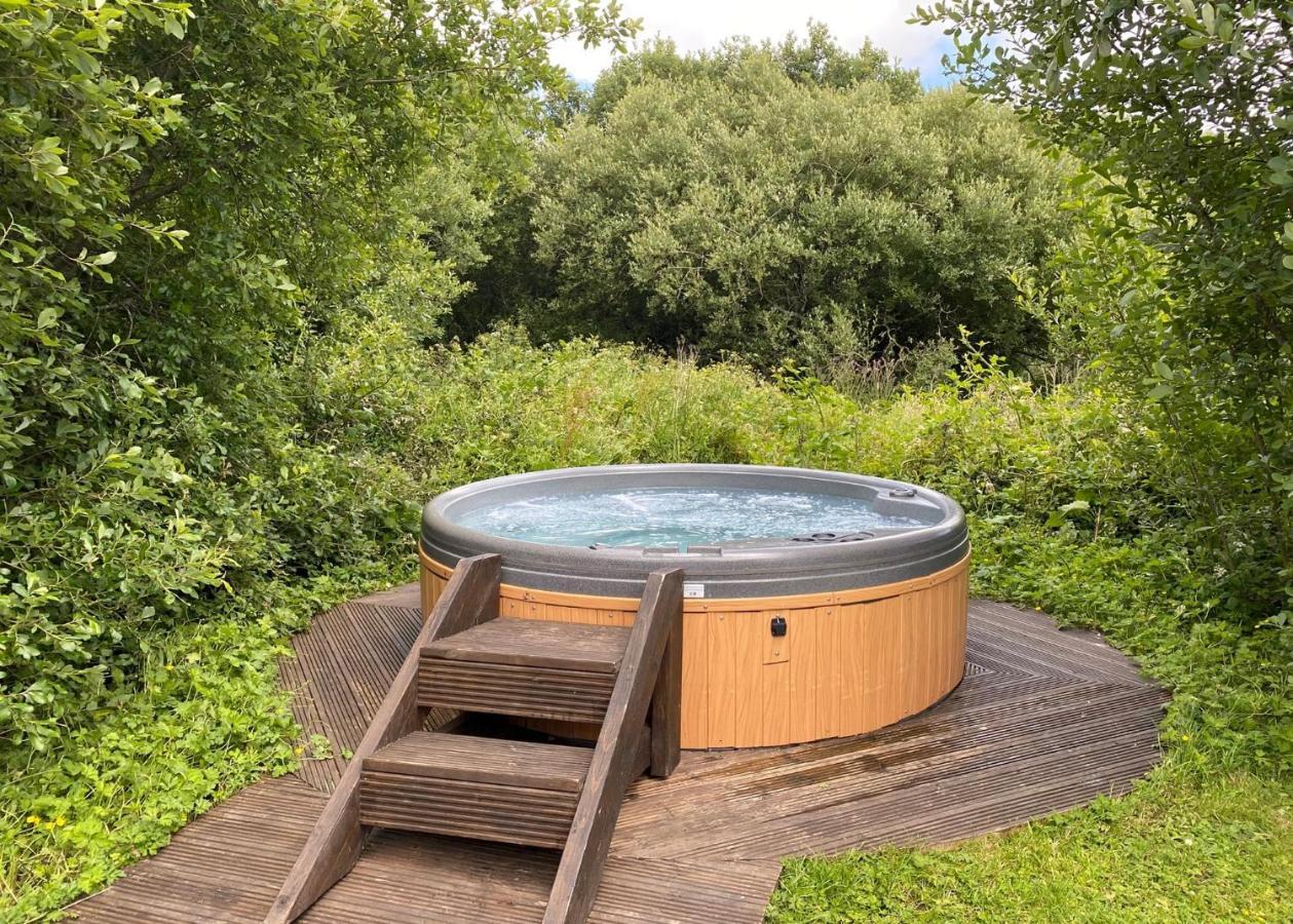 Florence Springs Glamping Gumfreston Esterno foto