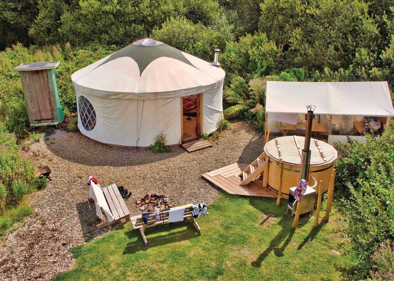Florence Springs Glamping Gumfreston Esterno foto